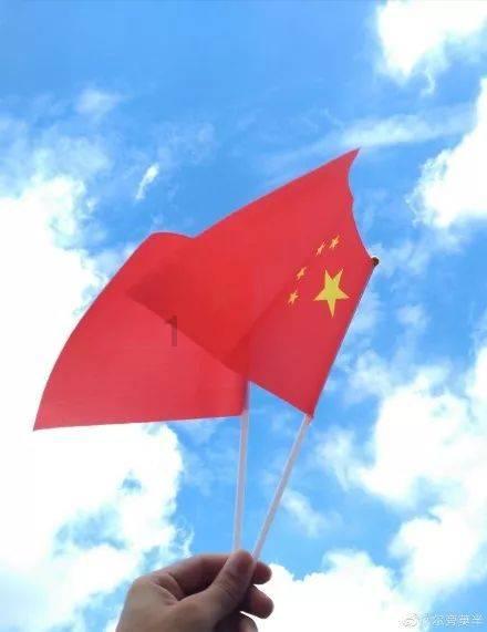 剿匪行动中,张文川战士一个抽烟的习惯动作意外引出躲藏匪首,荣立一等功